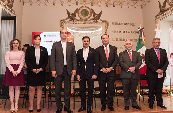 Inauguración y primera clase del Curso de Mediación.
